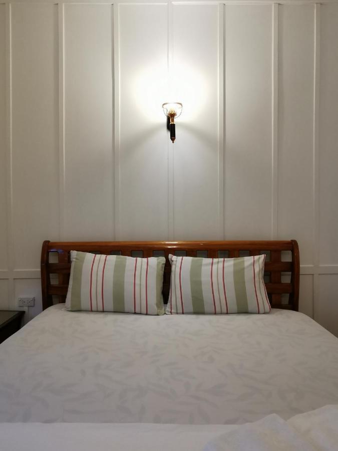 Tavee Guesthouse Бангкок Екстер'єр фото